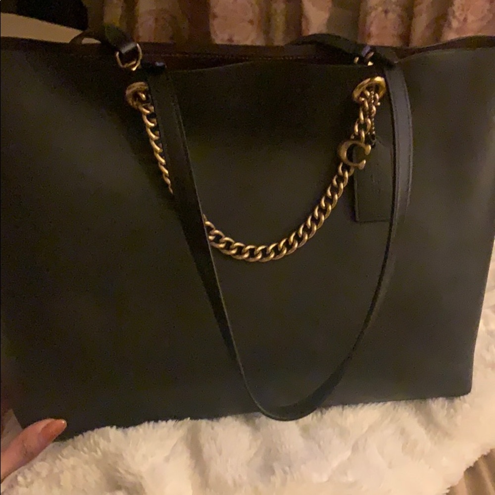Coach Tote with gold chain